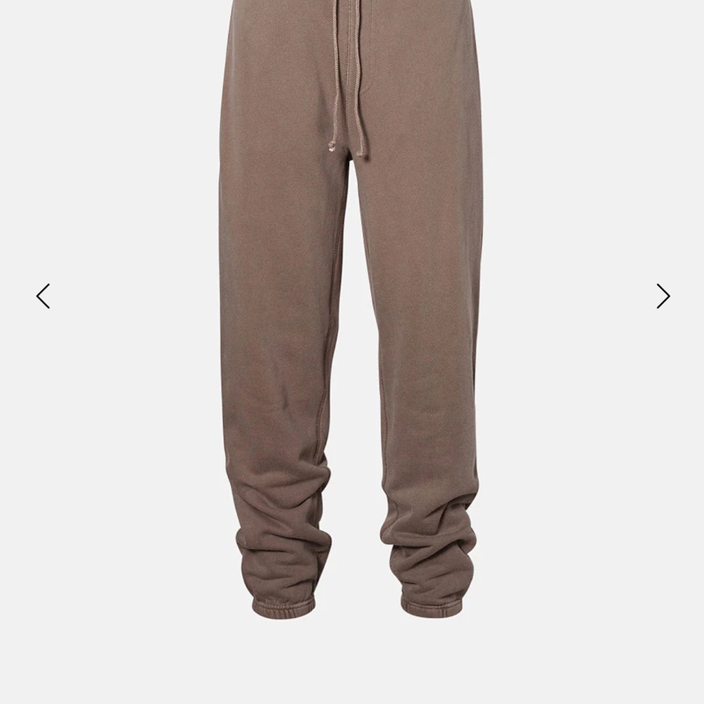 Elwood Unisex Core Sweatpant in Vintage Brown